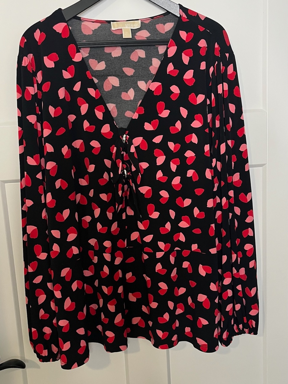 Michael Kors Black V-Neck Blouse with Pink & Red Petal Print Plus Size 3X